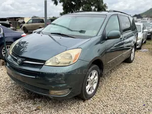 Toyota Sienna XLE Limited AWD 2005 Green