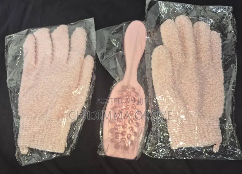 Bath Scrub Gloves and Scalp Massage Set