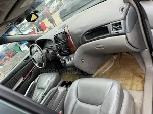 Toyota Sienna XLE Limited AWD 2005 Green