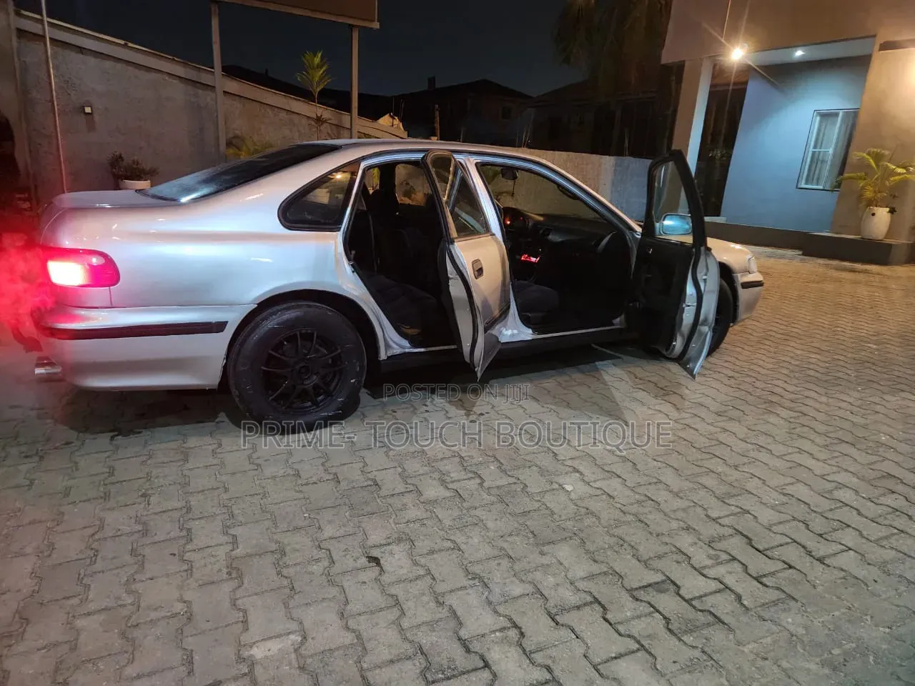 Honda Accord 2000 Silver