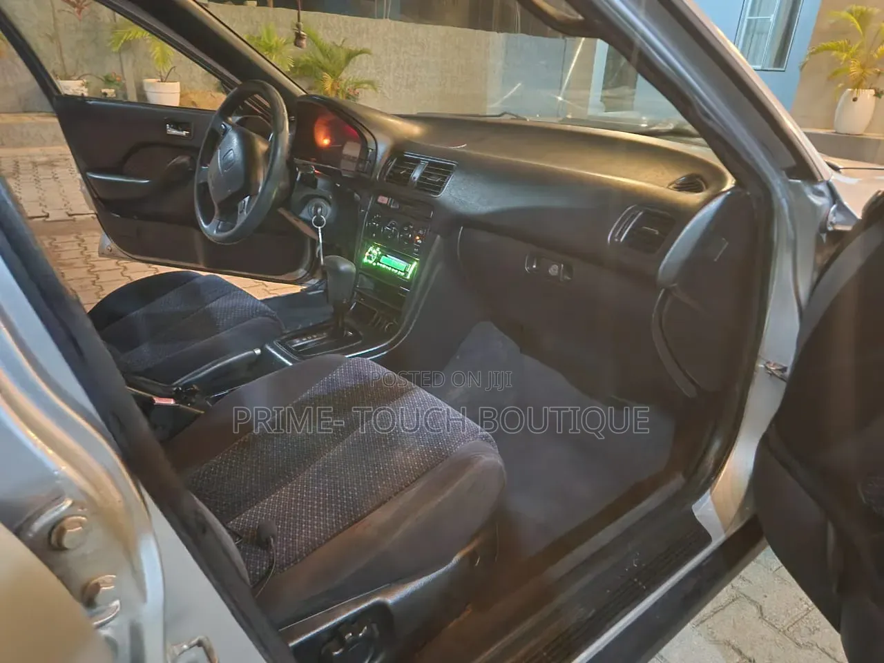 Honda Accord 2000 Silver