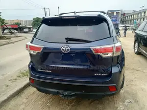 Toyota Highlander 2014 Blue