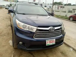 Toyota Highlander 2014 Blue