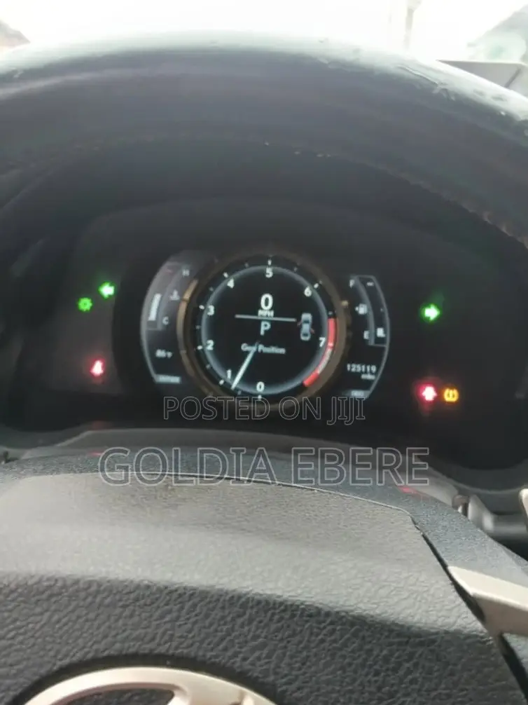 Lexus IS 2014 Silver