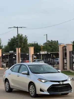 Toyota Corolla LE ECO 4dr Sedan (1.8L 4cyl CVT) 2017 Silver