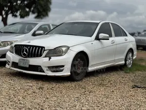 Mercedes-Benz C350 C350 BlueEFFICIENCY 4MATIC AWD 2008 White