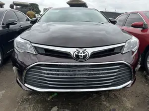 Toyota Avalon Limited 4dr Sedan (3.5L 6cyl 6A) 2014 Red