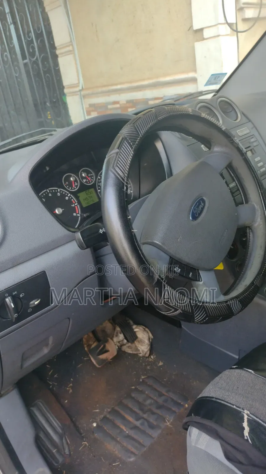 Ford Transit 2011