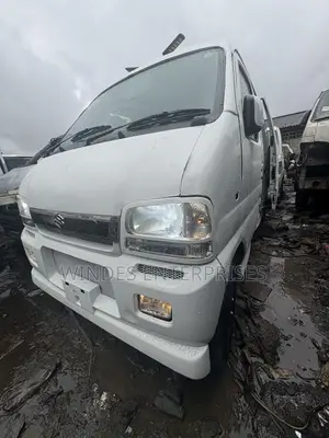 Suzuki Every 2009 White