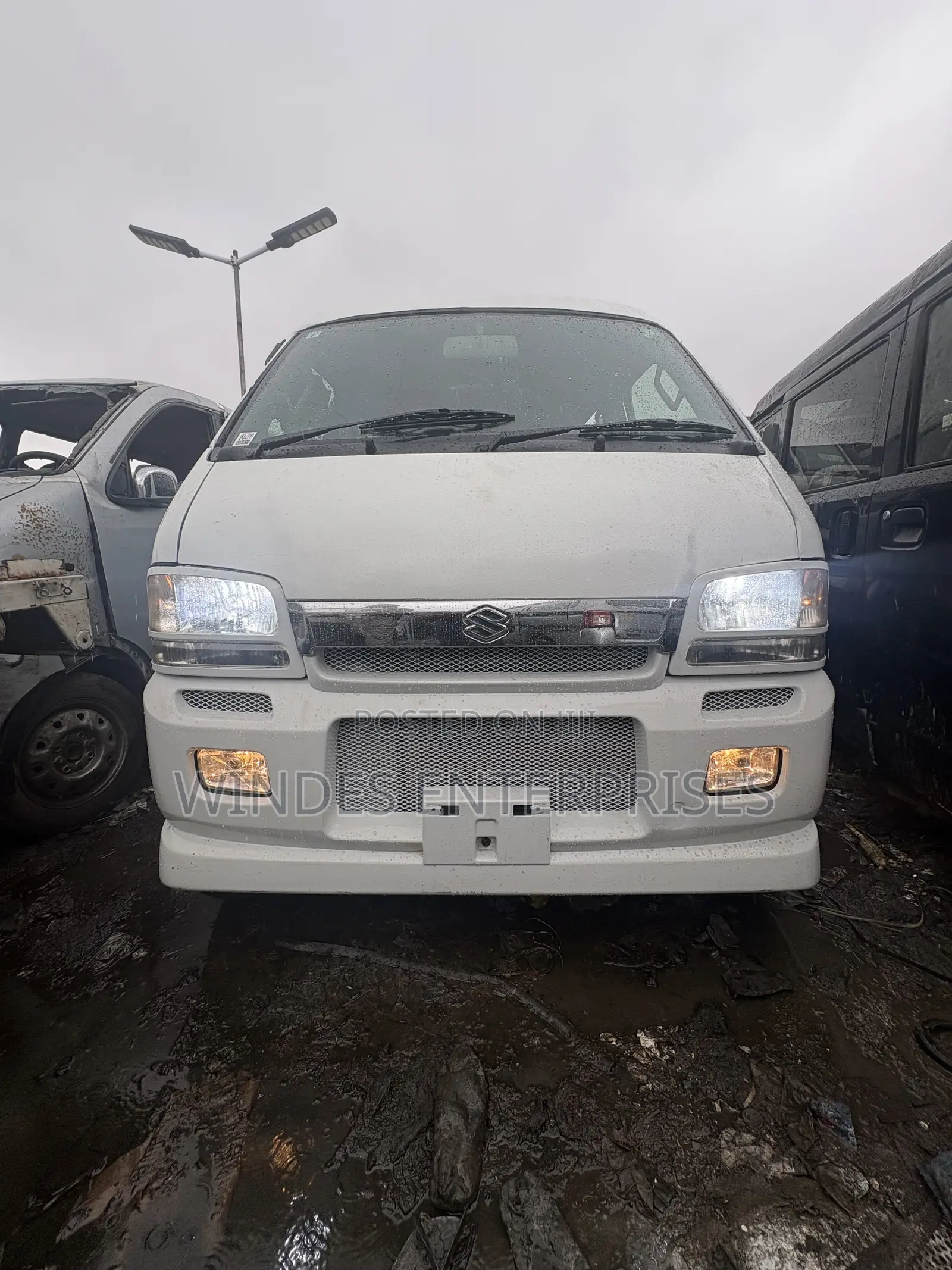 Suzuki Every 2009 White