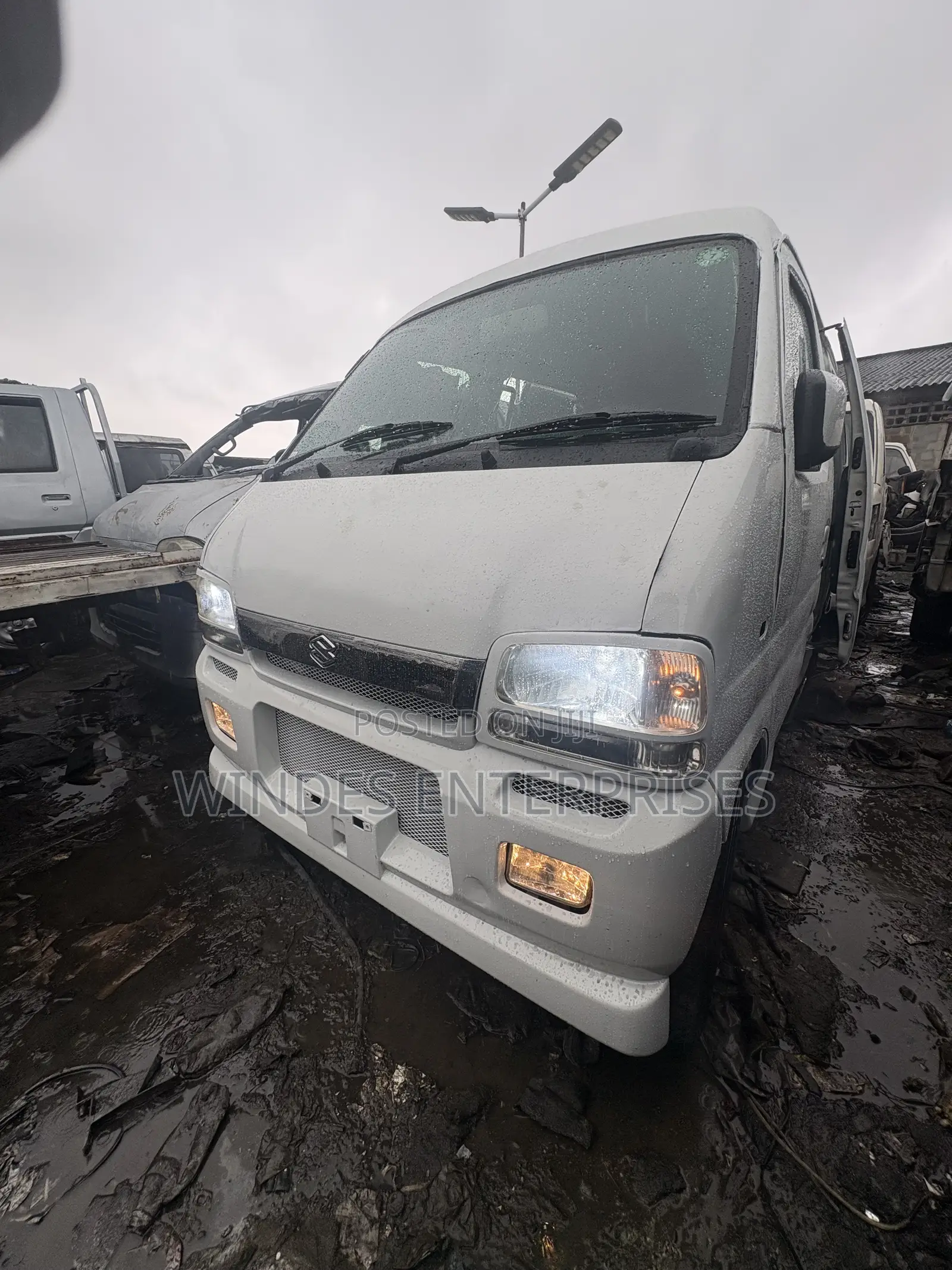 Suzuki Every 2009 White