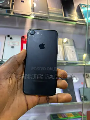 Apple iPhone 7 128 GB Black