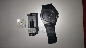 Black Good Watch for Sale 15,000.