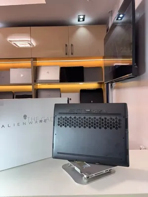Laptop Alienware M15 R7 32GB Intel Core i7 SSD 1T