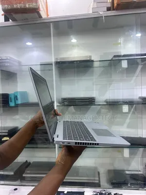 Laptop Dell Latitude 5530 16GB Intel Core i7 SSD 256GB