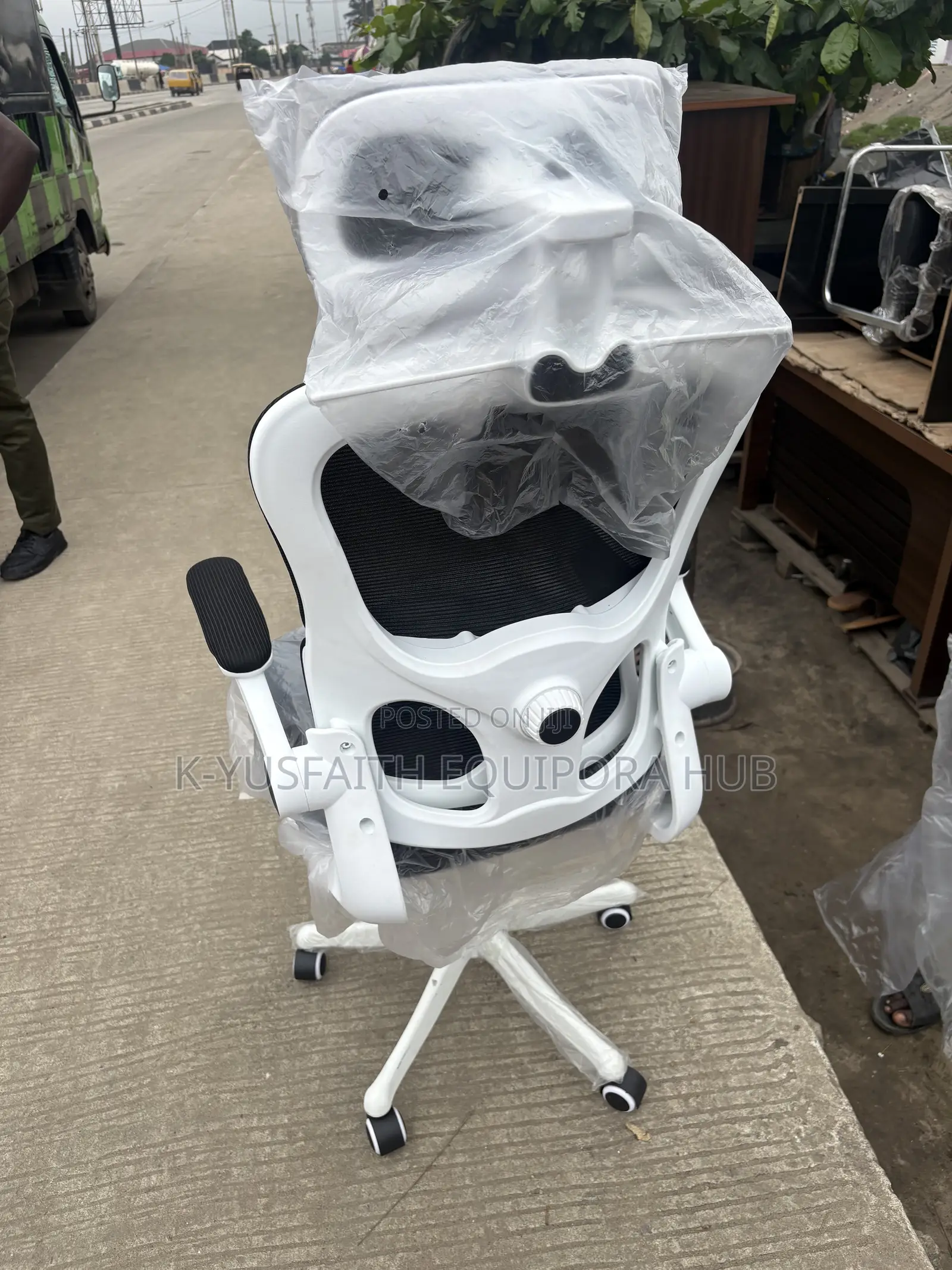 Offi E Chair