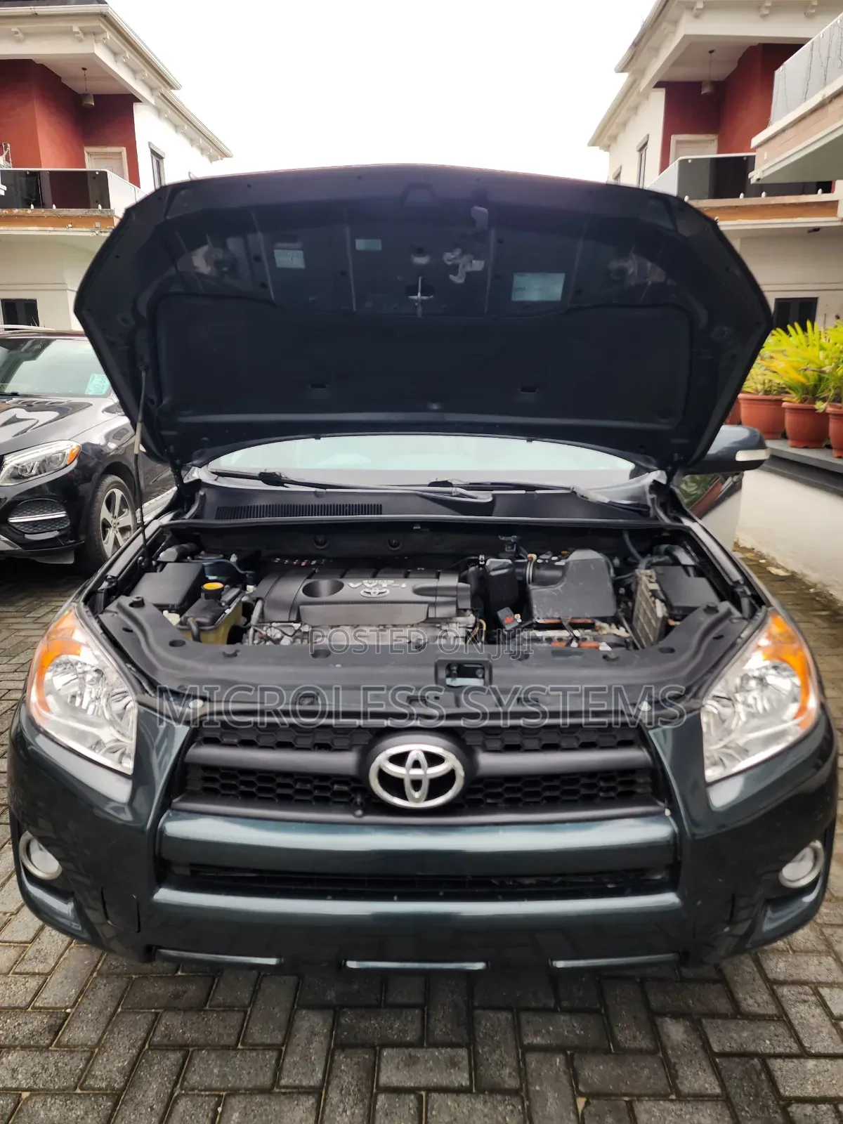 Toyota RAV4 2010 Green