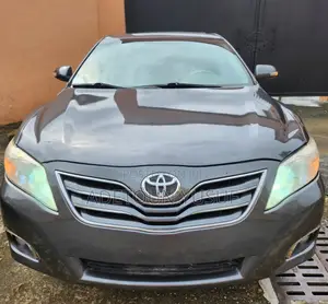 Toyota Camry XLE 4dr Sedan (2.4 4cyl 5A) 2008 Gray
