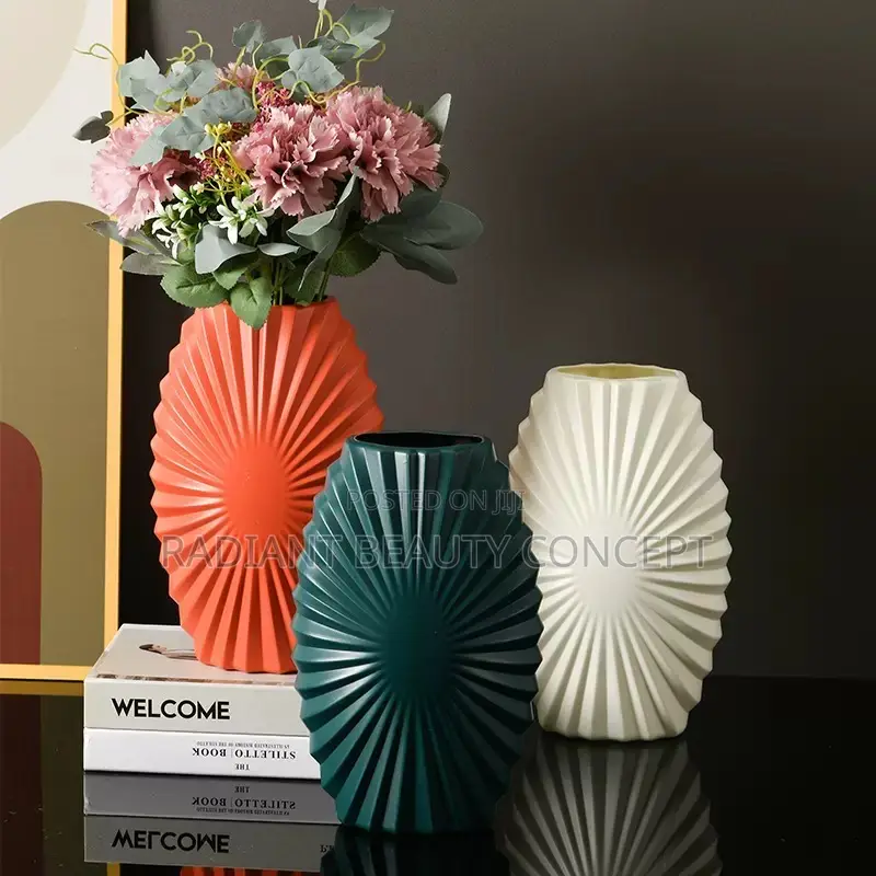 Flower Vase With Flowers