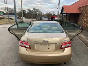 Toyota Camry 2011 Gold
