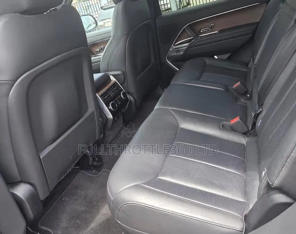 Land Rover Range Rover 2023 Green