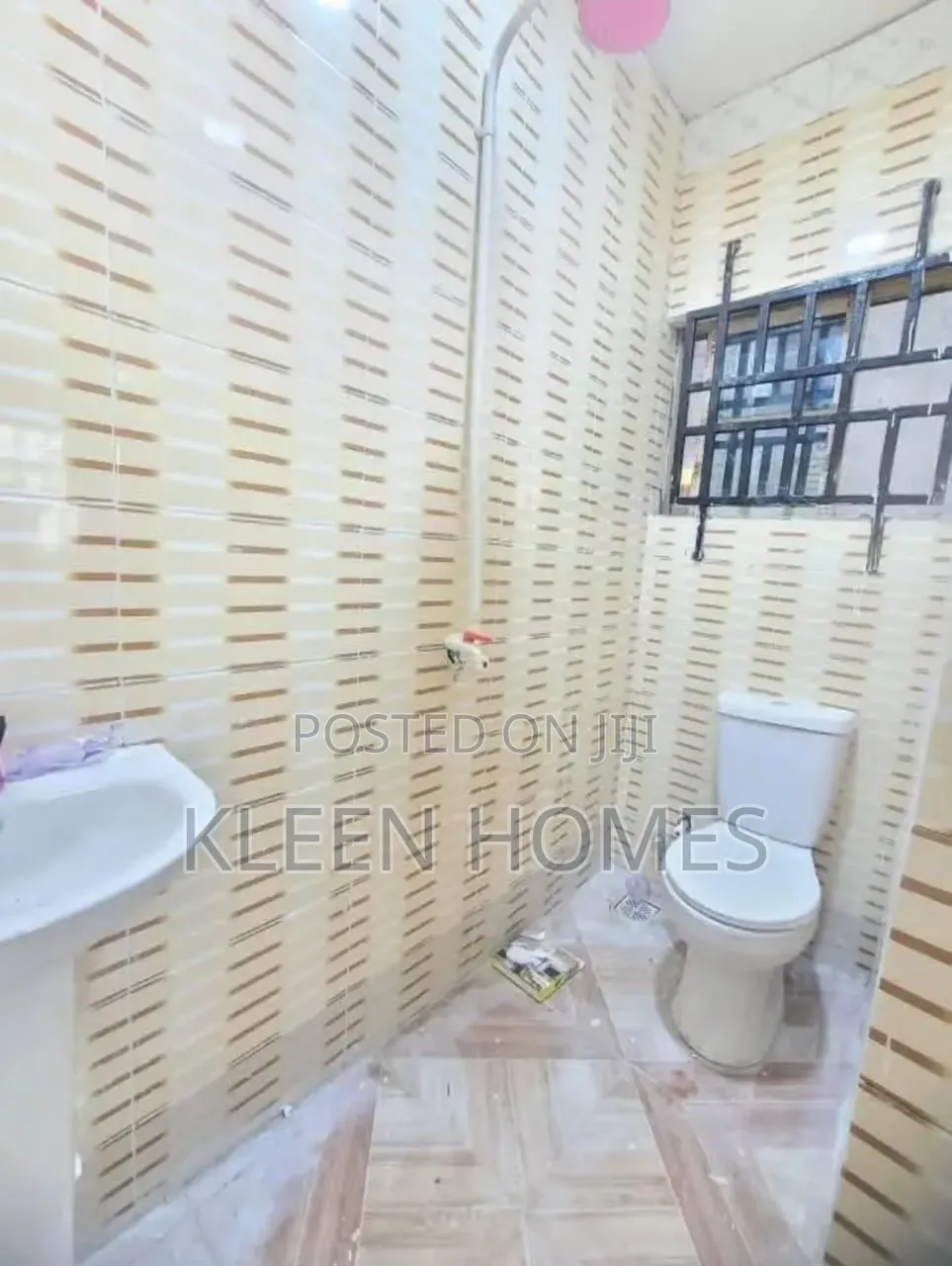 A Room Self Contain for Short Let