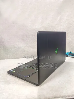Laptop Razer Blade 32GB Intel Core i7 SSD 512GB