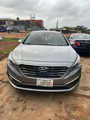 Hyundai Sonata Sport 2.0T 4dr Sedan (2.0L 4cyl Turbo 6A) 2015 Gray
