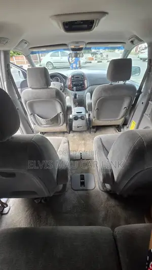 Toyota Sienna XLE 2005 Silver