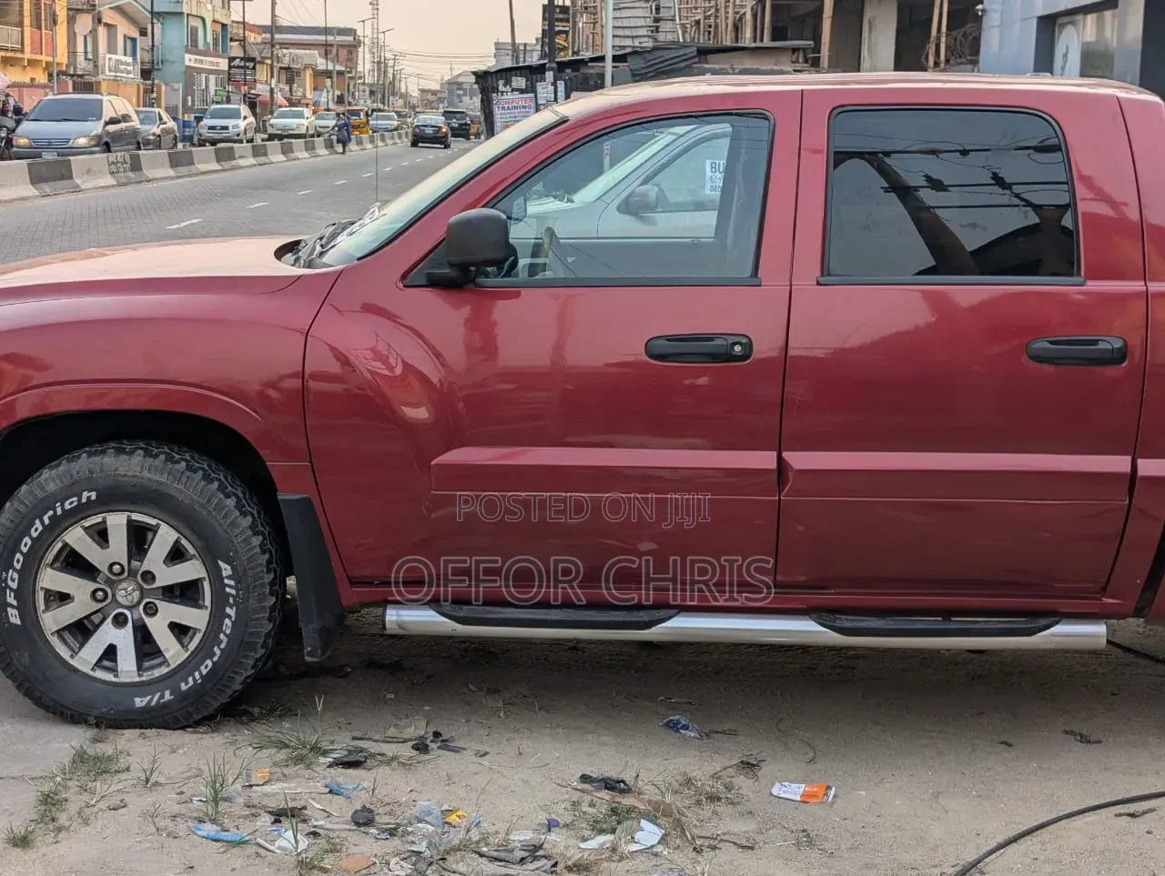 Mitsubishi Raider 2008 Red