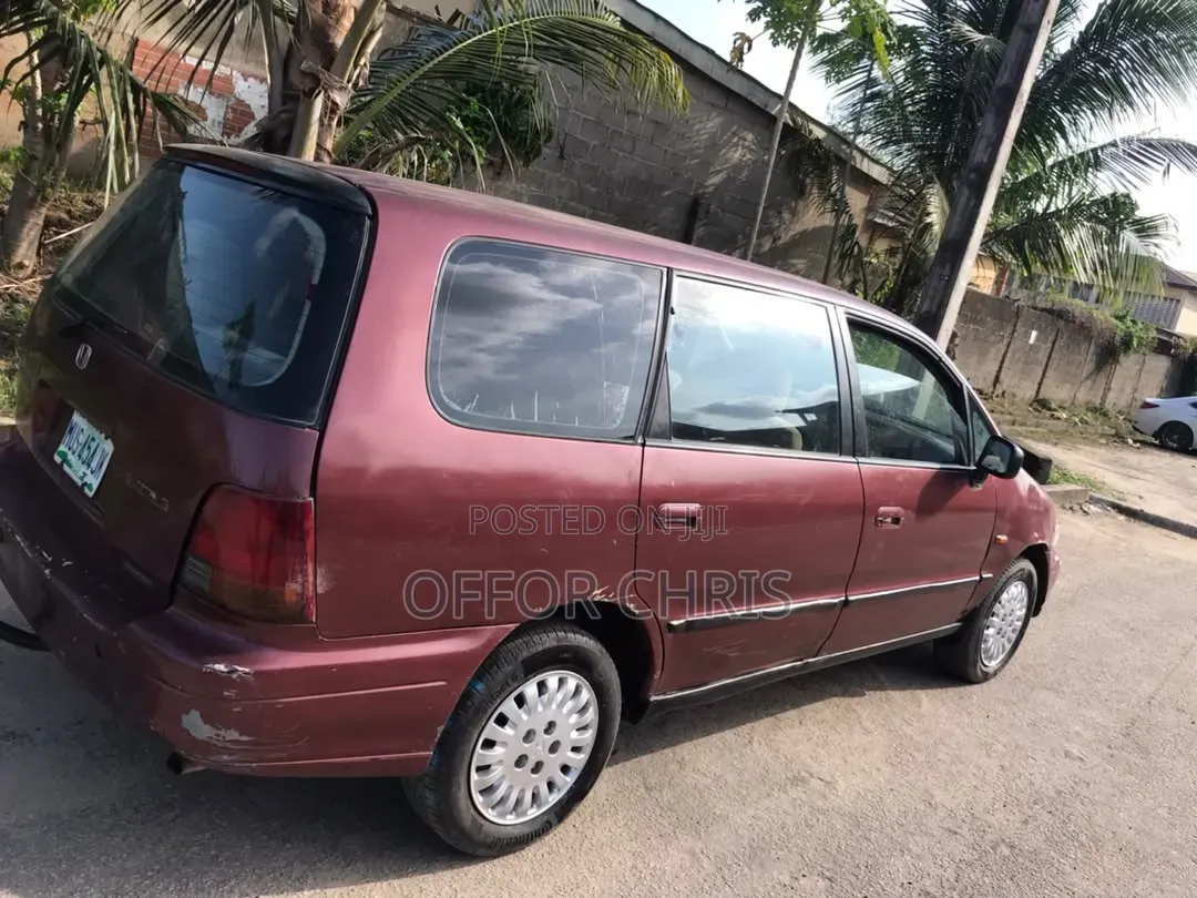 Honda Shuttle 1999 Red