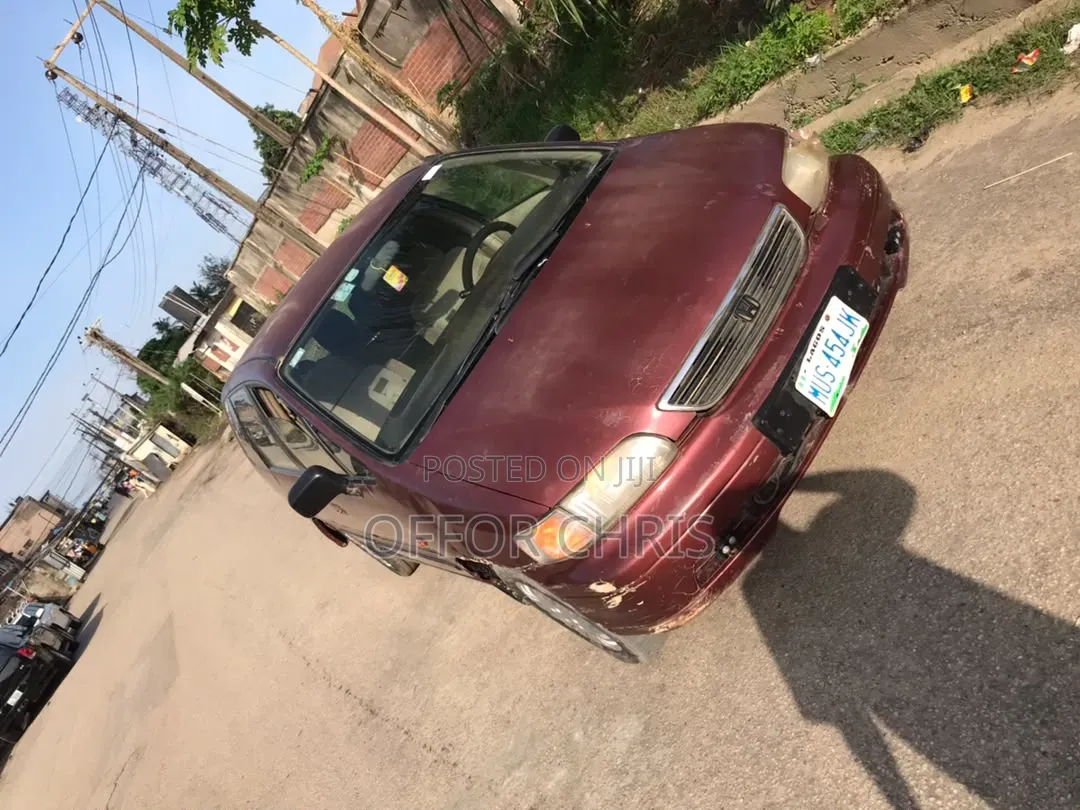 Honda Shuttle 1999 Red