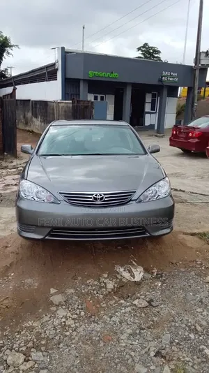 Toyota Camry 2006 Silver