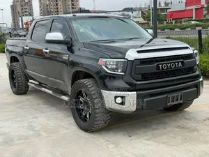 Toyota Tundra 2014 Black