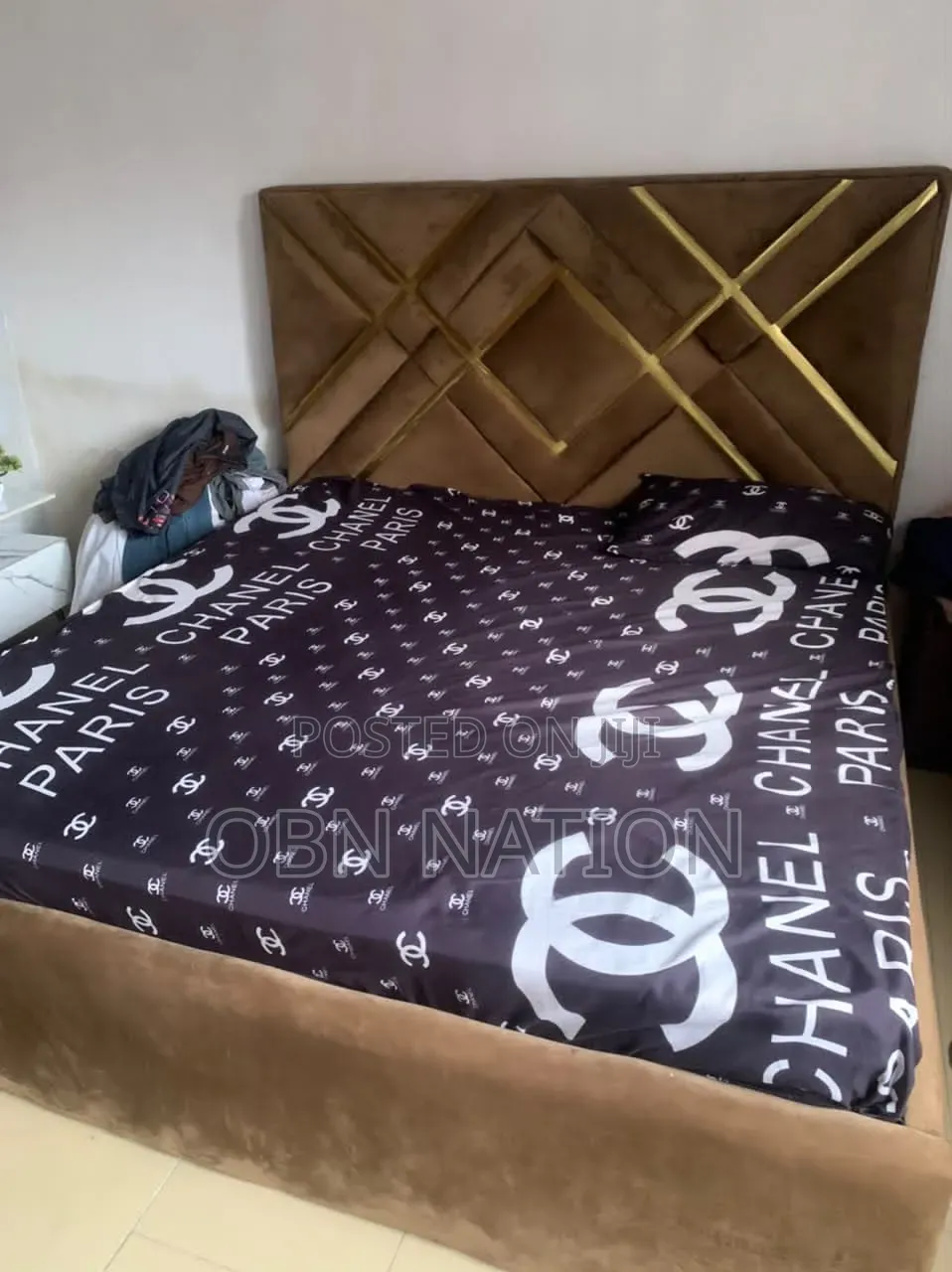 6x6 Padded Bedframe