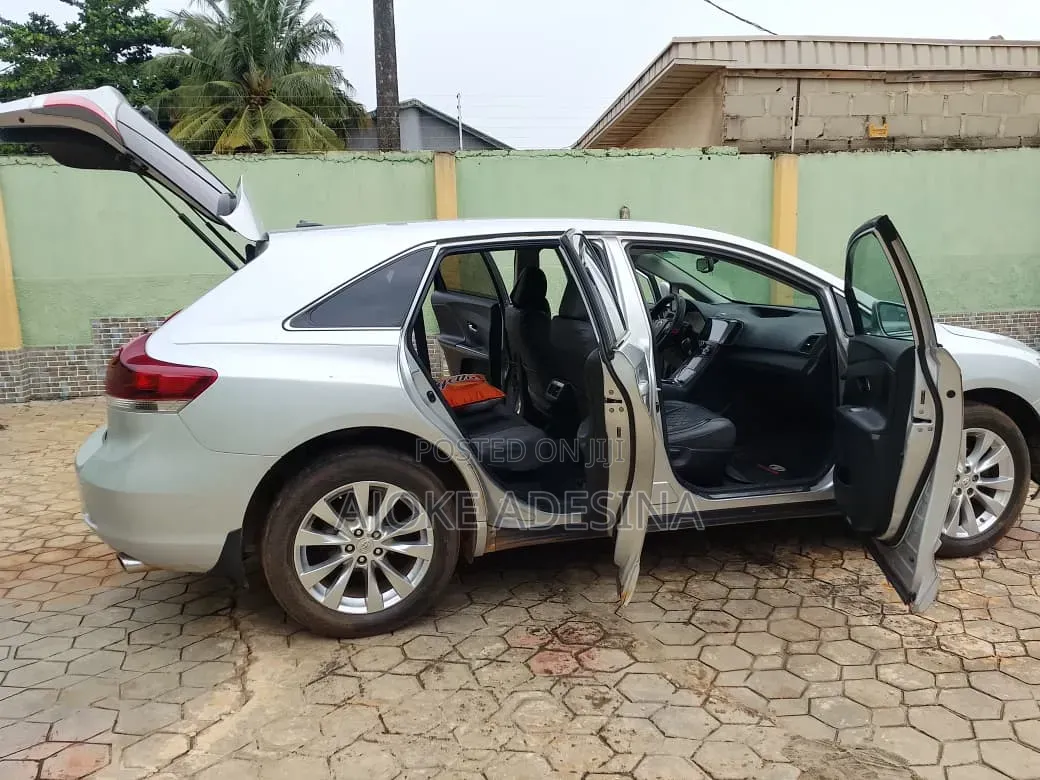 Toyota Venza 2013 Silver