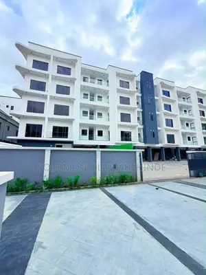 3bdrm Apartment in Ikeja Gra for sale