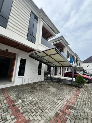 Studio Apartment in Ocean Harbour Estate, Lagos Island / Lagos Island