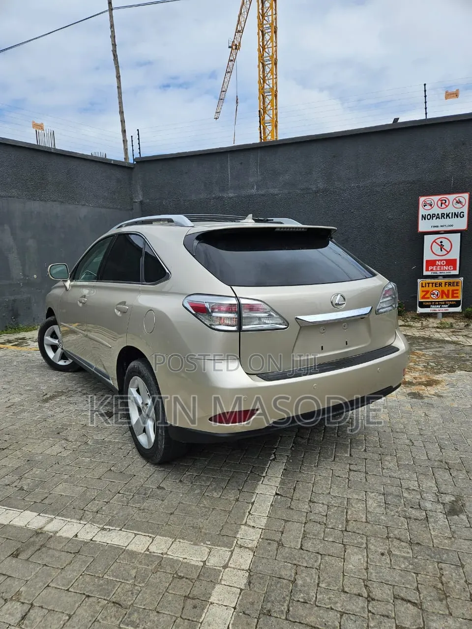 Lexus RX 350 2011 Gold
