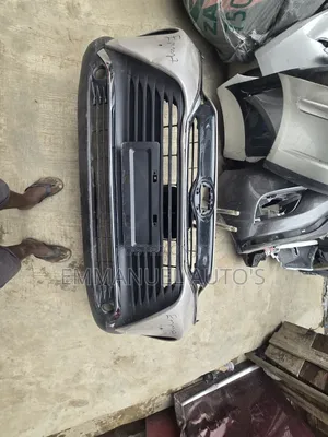 Venza 2023 Bumper