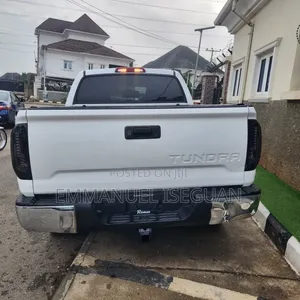 Toyota Tundra 2017 White