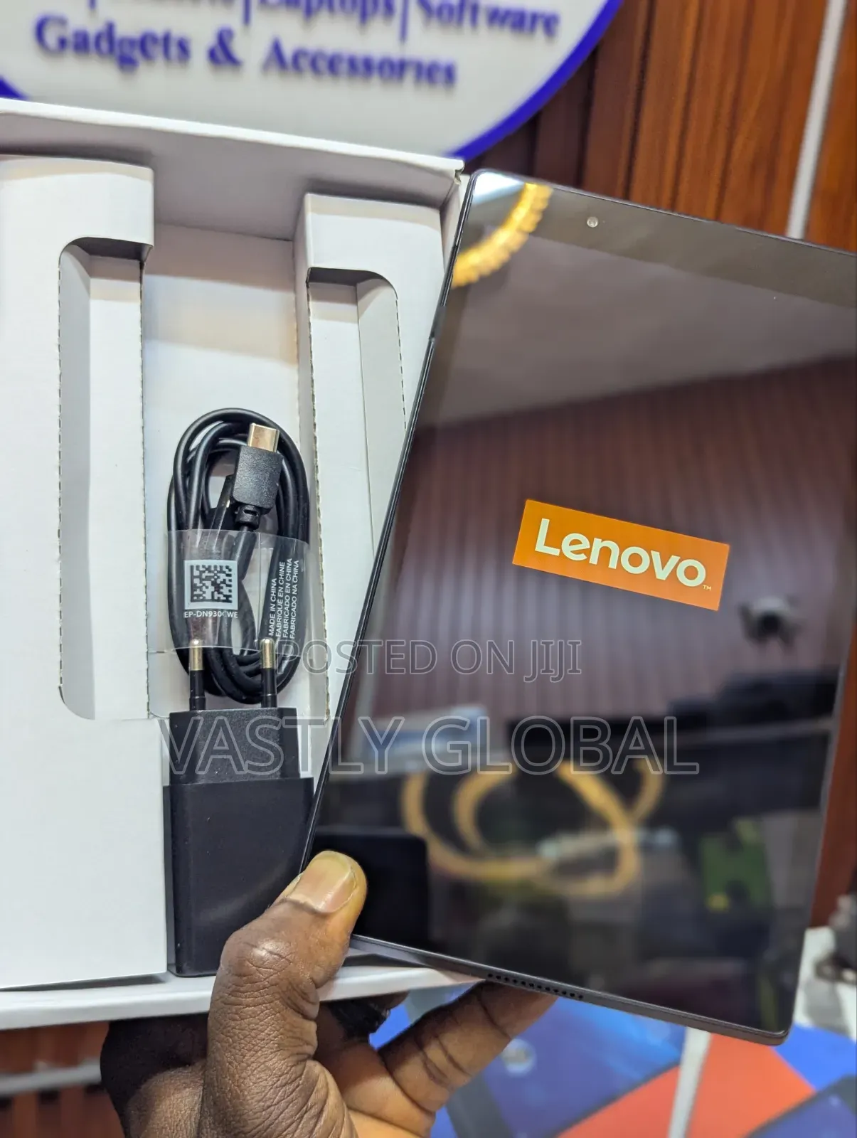 New Lenovo Tab 4 8 32 GB Black