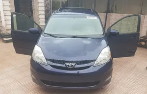 Toyota Sienna 2006 Blue
