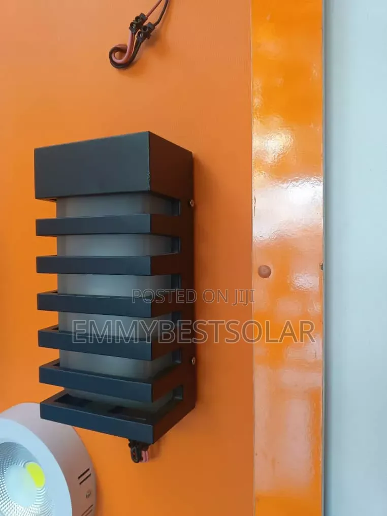 6 Line Cast Body Outside Wall Light