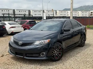 Toyota Camry SE V6 4dr Sedan (3.5L 6cyl 6A) 2013 Black