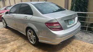 Mercedes-Benz C300 2014 Silver