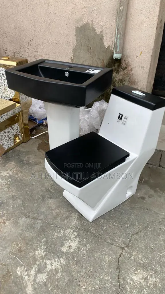 Mut Mursco Bathrooms