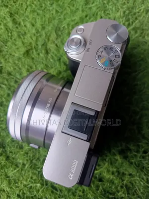 Sony A6000 With 16-50mm Lens