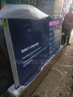 100 Inches Smart TV Hisense Qled7