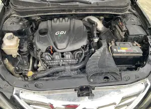 Hyundai Sonata SE Sedan FWD (2.4L 4cyl 6A) 2013 Black